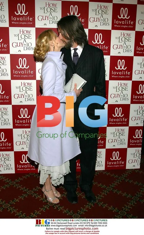 Kate Hudson and Chris Robinson at "How To Lose A Guy" Premiere