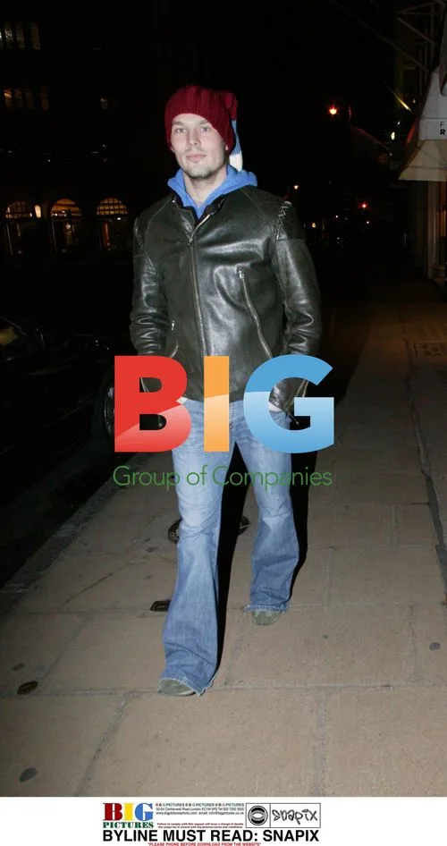 Freddie Ljungberg spotted shopping in London