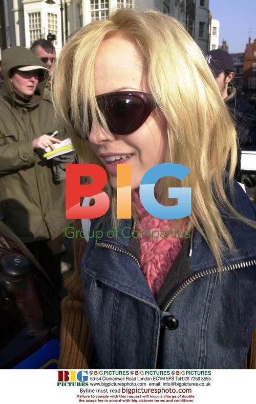 Mena Suvari Arriving at Dorchester Hotel