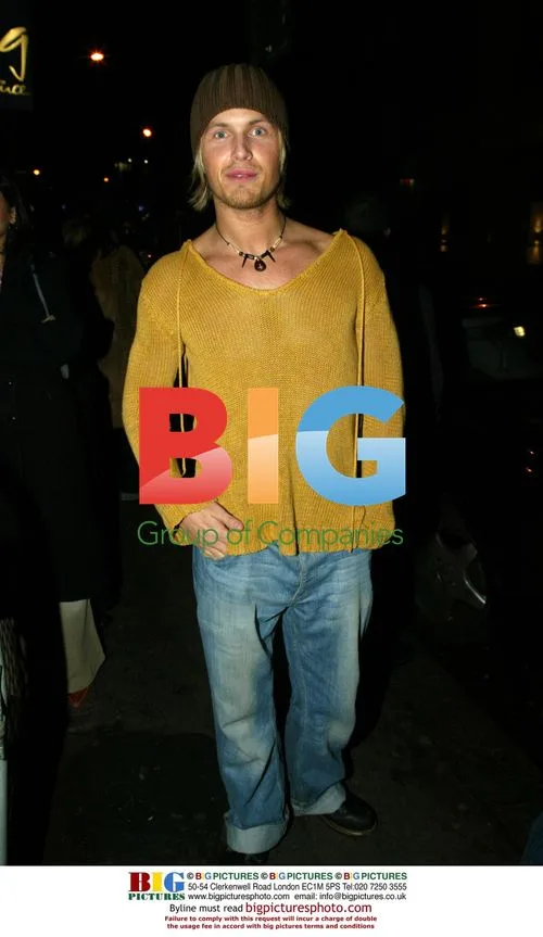 Danish Pop Star Thomas Barsoe Out in London