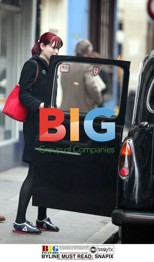 Sophie Ellis-Bextor Spotted Shopping in London