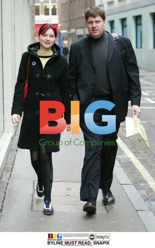 Sophie Ellis Bextor Seen Shopping in London
