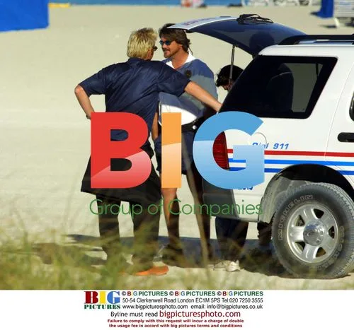 Boris Becker Confronts Paparazzi on Beach