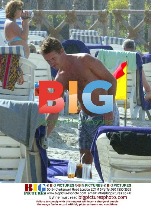 Stephen Hendry and son Blaine in Dubai
