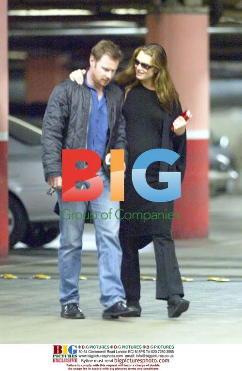 Brooke Shields Pregnant with Husband