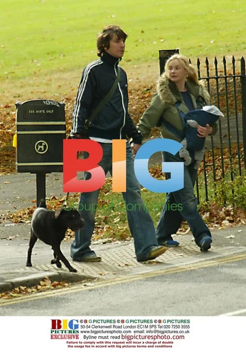 Gail Porter and Dan Hipgrave with newborn