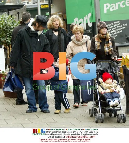 Liam Gallagher and Family Out Shopping