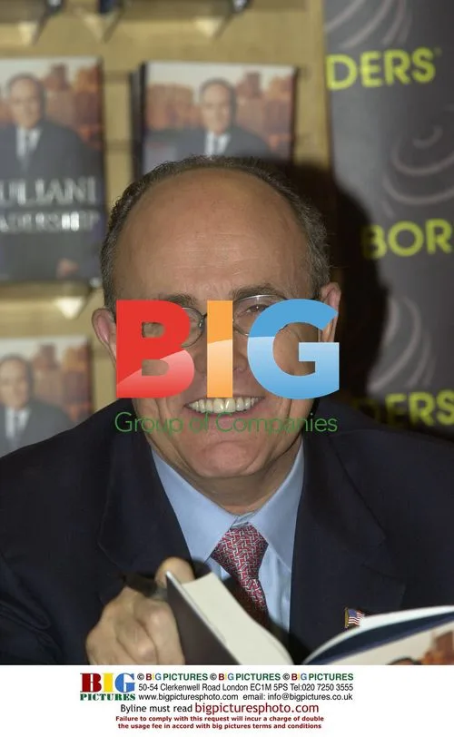 Rudy Giuliani Signs Books