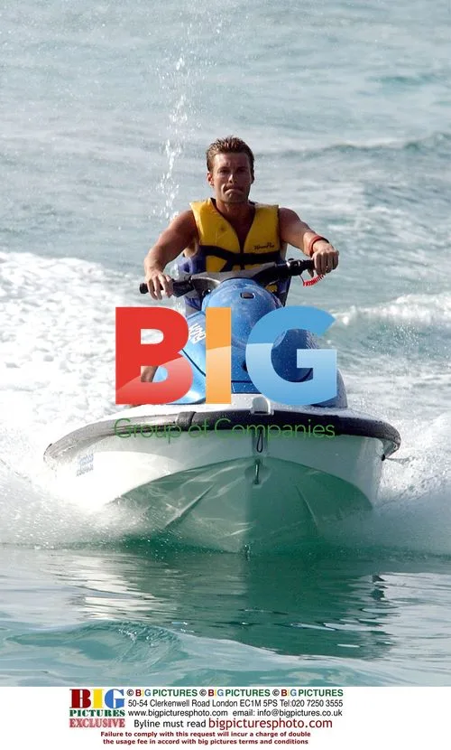 Ryan Seacrest and Simon Cowell Jet Ski Race