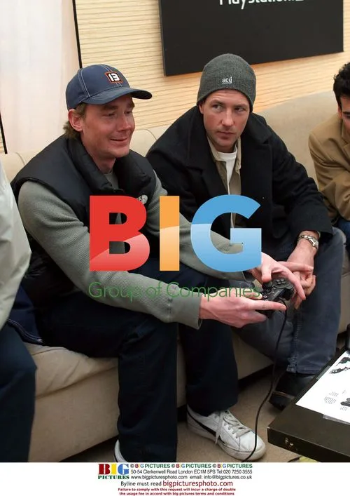 Edward Burns and brother Brian try PS2 games