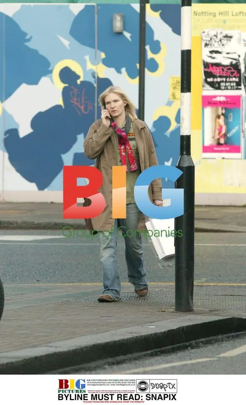 Jo Whiley Shopping in North London