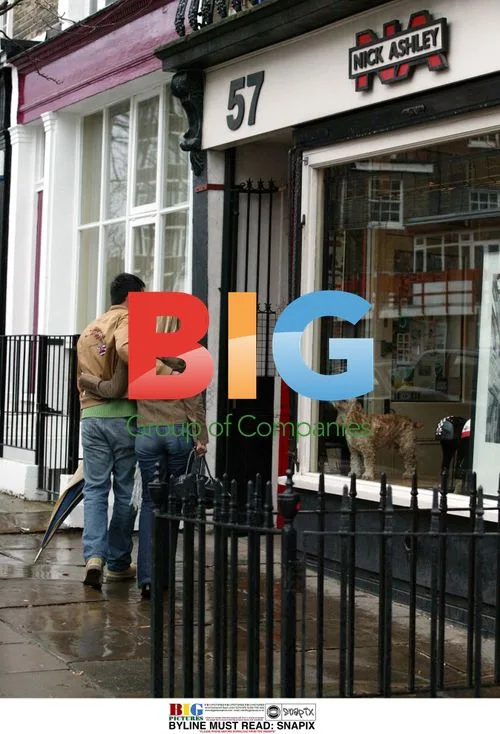 Katie Hill and Trey Farley Shopping in North London