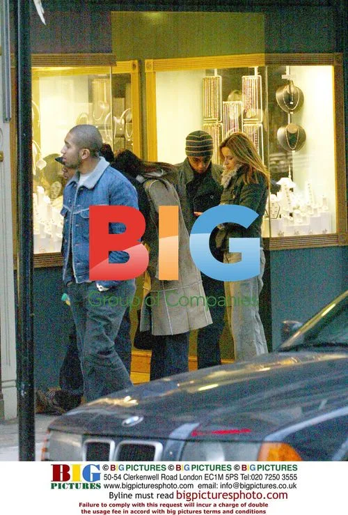 Daniel Pearce Buys Engagement Ring in London