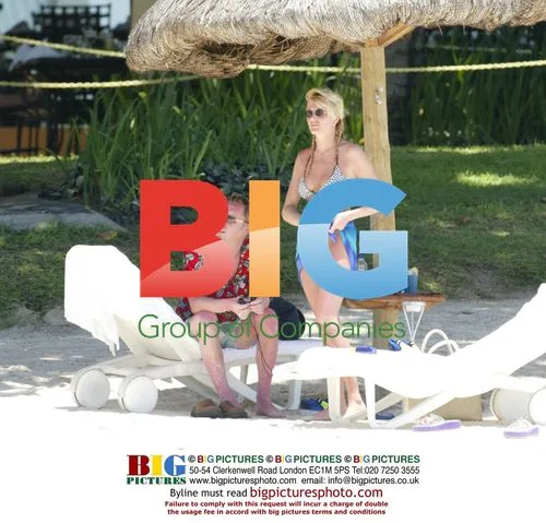 Vic Reeves and Nancy Sorrell on Mauritius Honeymoon