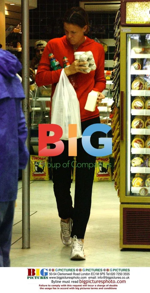 Lindsey Davenport Grocery Shopping in Wimbledon