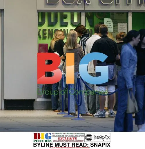 Jelena Dokic Walks with Friends Before Movie
