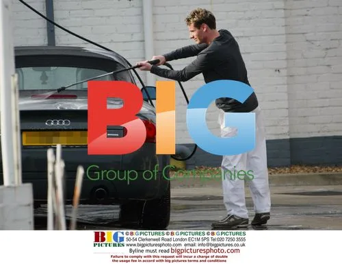 Dean Gaffney Filling Up His Audi TT