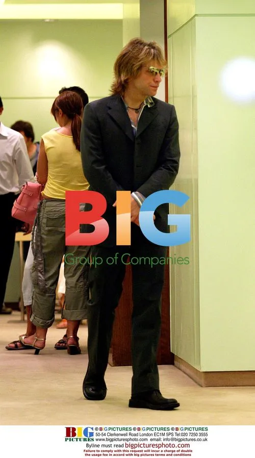 Jon Bon Jovi Shopping in London