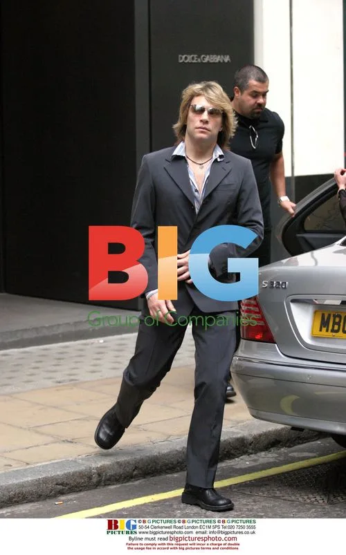 Jon Bon Jovi and Wife Dorothea Shopping