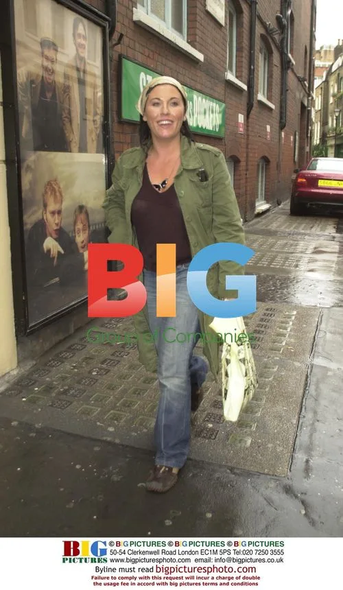 Jessie Wallace and boyfriend Dave Morgan at The Ivy