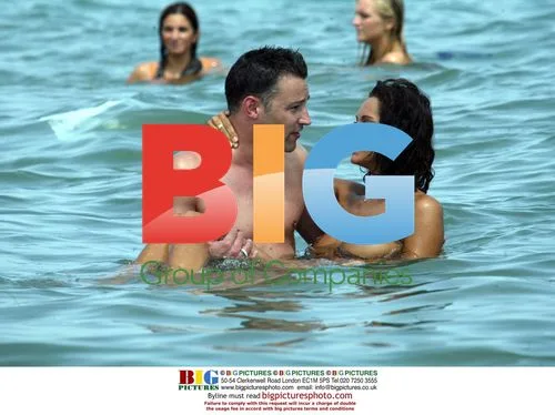 Radio Presenter Toby Anstis Has Fun in the Sun