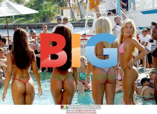 Ladies in Bikinis Competing for Cash