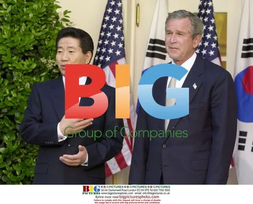 Bush Welcomes South Korean President to White House