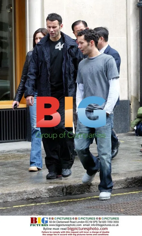 Ryan Giggs Shopping with Brother in London