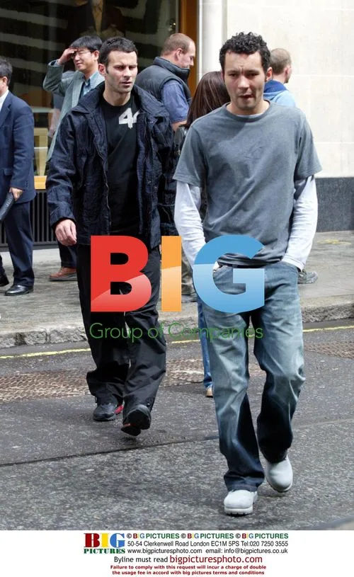 Ryan Giggs Shopping in London