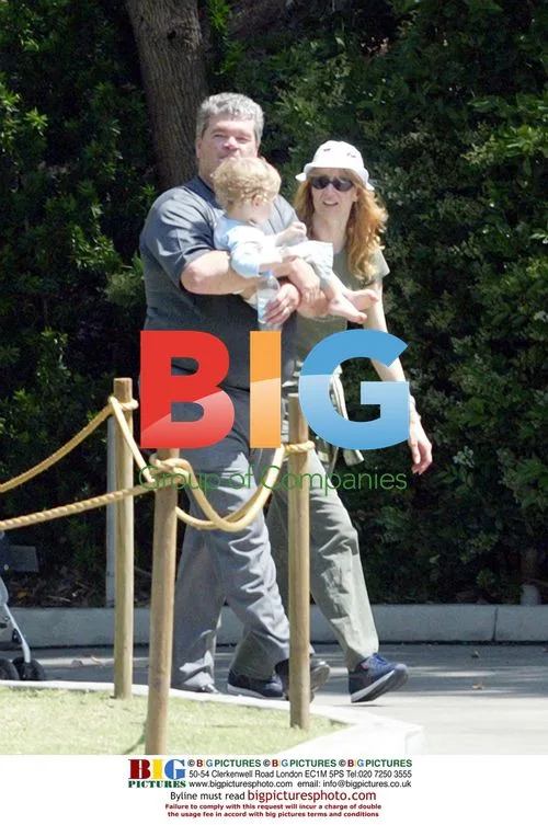 Laura Dern at the Los Angeles Zoo