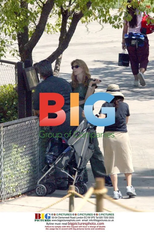 Laura Dern at the L.A. Zoo with son