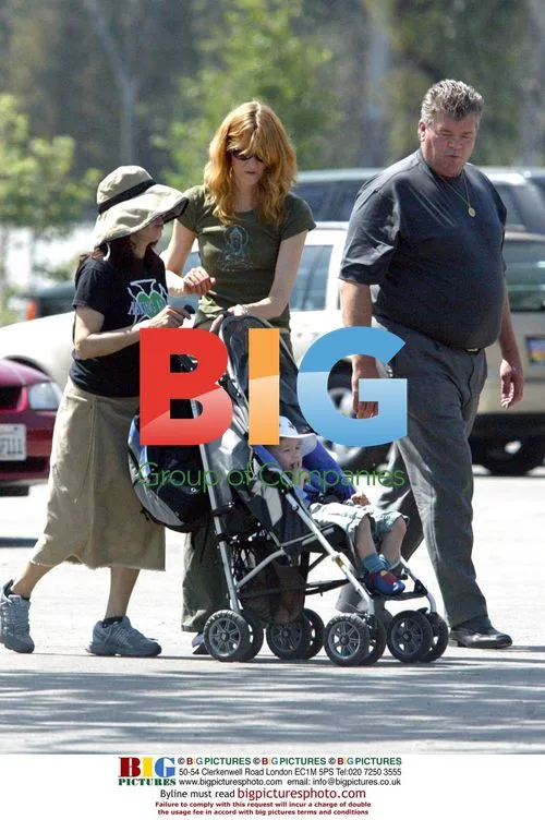 Laura Dern and family at LA Zoo