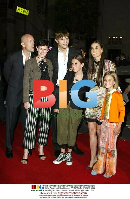 Actors at Charlie's Angels: Full Throttle Premiere