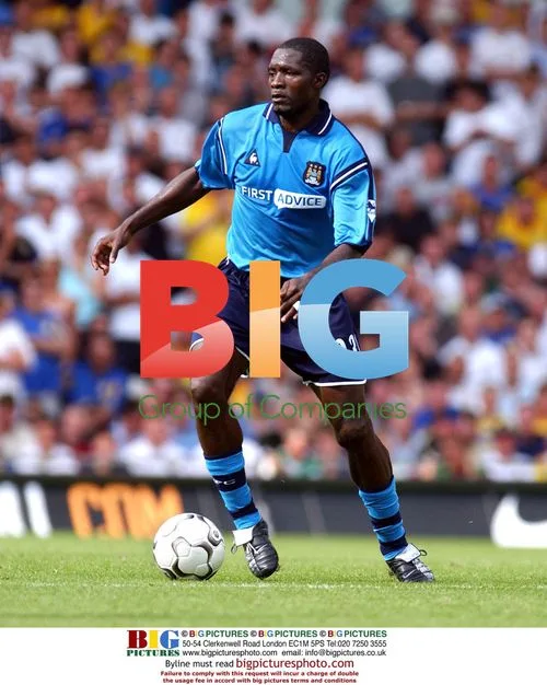 Marc Vivien Foe Collapses During Match