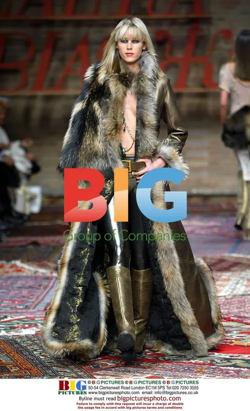 Laura Biagiotti Runway (Fall/Winter 2003)