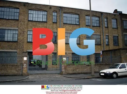Harry Seen Leaving Apartment