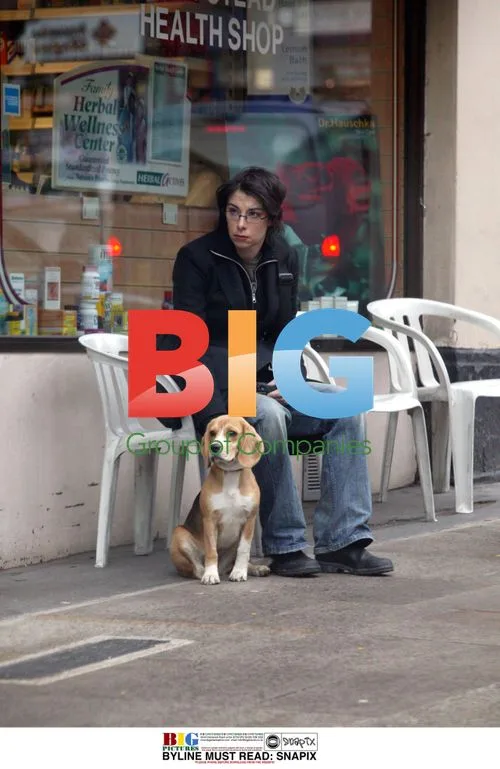 RISE TV Presenter Sue Perkins with Dog