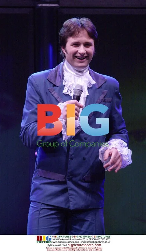 Miles Guerinni as Cliff Richard