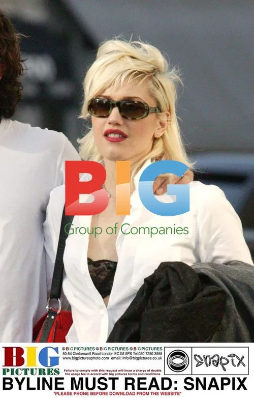 Gavin Rossdale and Gwen Stefani out for walk