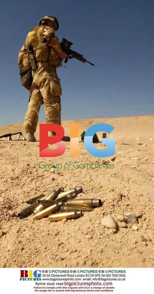 Soldier with SA80A2 rifle in Kuwait