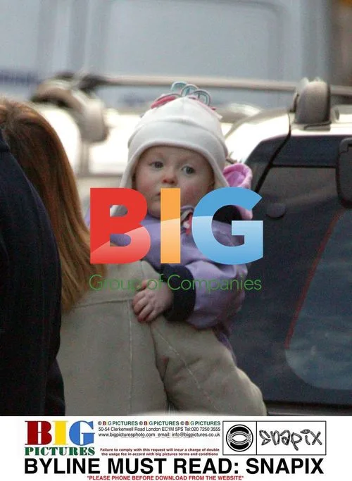 Gaby Roslin and family shopping trip