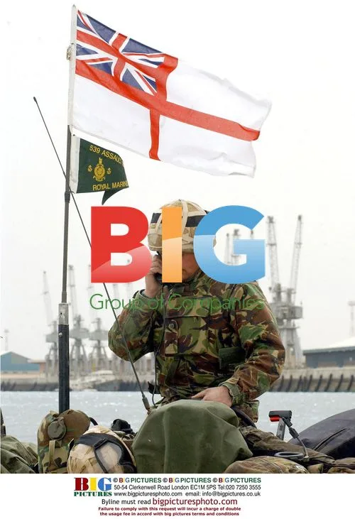 Royal Marine establishes comms in Umm Qasr