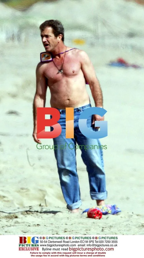 Mel Gibson Enjoys Easter Weekend