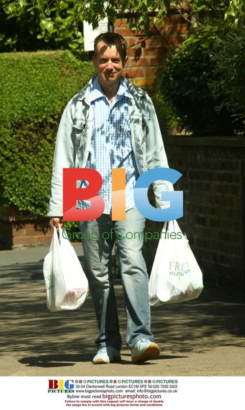 TV Comedian Frank Skinner with Shopping
