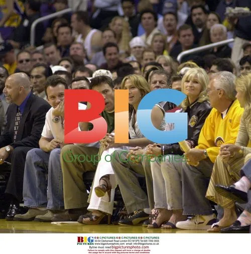 Jennifer Lopez and Ben Affleck at Lakers Game