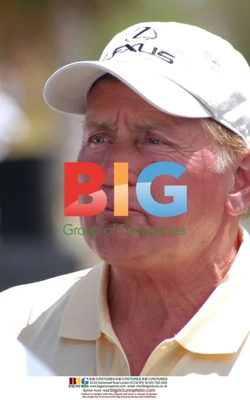 Martin Sheen at Motion Picture & TV Fund Golf Tournament