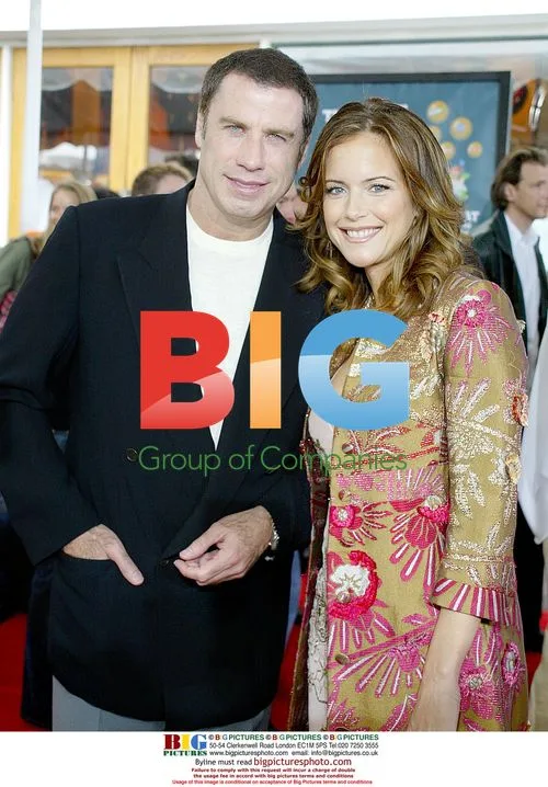 JOHN TRAVOLTA and KELLY PRESTON at 'The Cat In The Hat' premiere