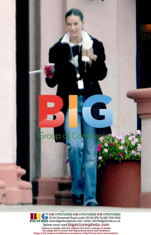 Demi Moore Getting Coffee
