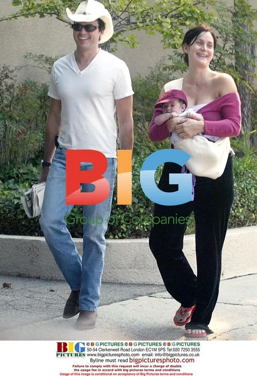 Carrie Ann Moss out with family