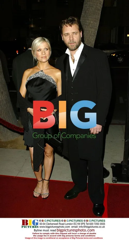 Russell Crowe and Danielle Spencer at Master And Commander Premiere